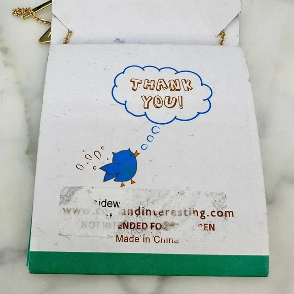 New CAI Cool and Interesting Initial M or W Neccklace Gold-tone On Card - Picture 7 of 7